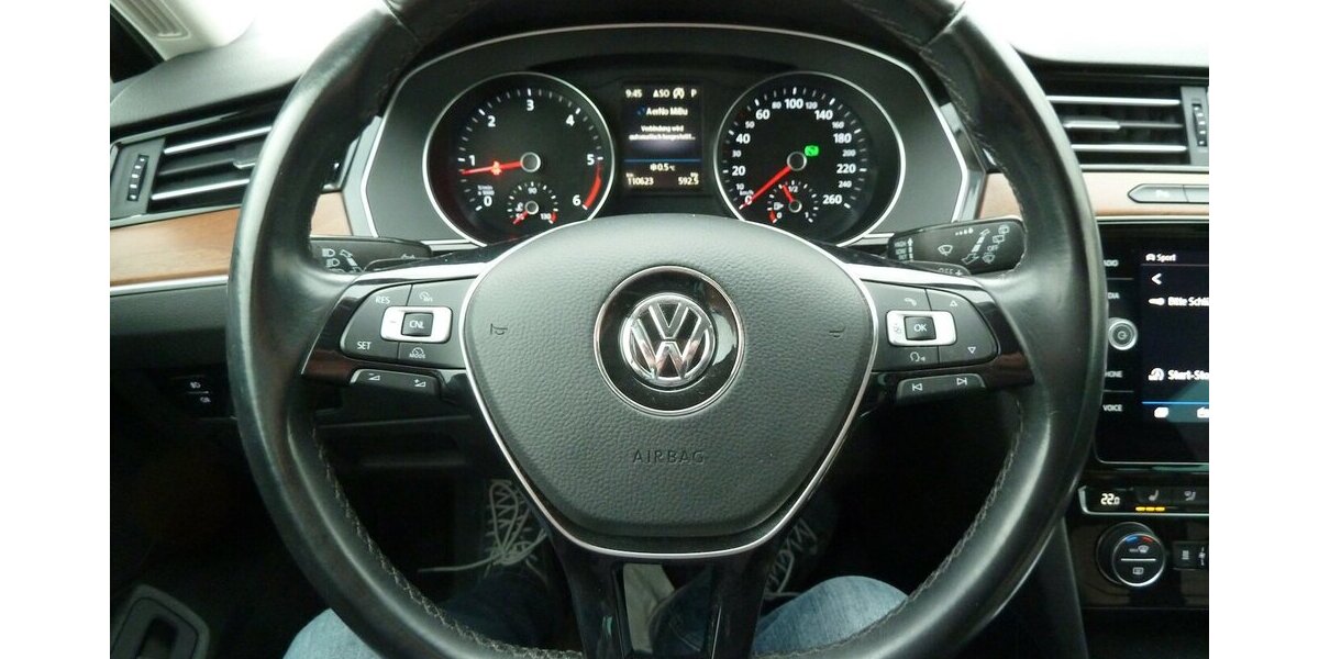 VW Passat 2.0 TDI Highline DSG Leder STH Navi 110.000 km 14.900 &euro; Ratingen 40885