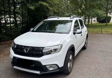 Dacia Sandero 145.000 km 5.800 &euro; Oberhausen 46147