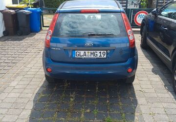 Ford Fiesta 98.000 km 1.450 &euro; Gladbeck 45986