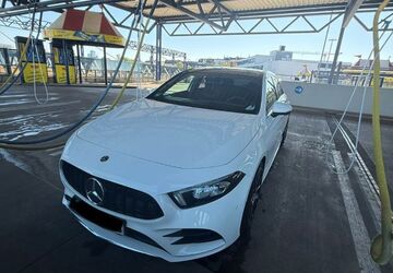 Mercedes-Benz A 180 81.400 km 21.990 &euro; Düsseldorf 40589