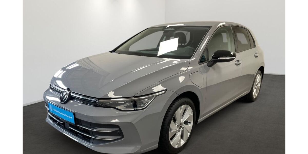 VW Golf 12.390 km 31.490 &euro; Düsseldorf 40233
