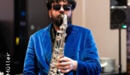 Wolf Coderas Sax Club - feat. DJ macami - Tu Es! Day