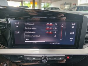 Opel Mokka-e e Ultimate Winterp. Navi Pro Dach schw. Un 14.071 km 22.690 &euro; HAAN 42781