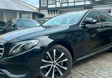 Mercedes-Benz E 300 172.722 km 20.900 &euro; Wuppertal 42117