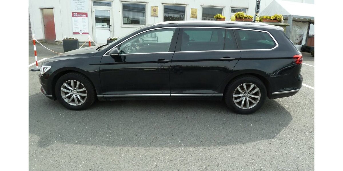 VW Passat 2.0 TDI Highline DSG Leder STH Navi 110.000 km 14.900 &euro; Ratingen 40885