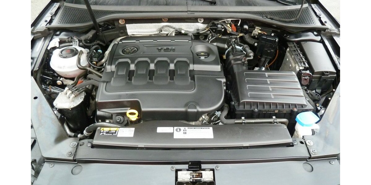 VW Passat 2.0 TDI Highline DSG Leder STH Navi 110.000 km 14.900 &euro; Ratingen 40885