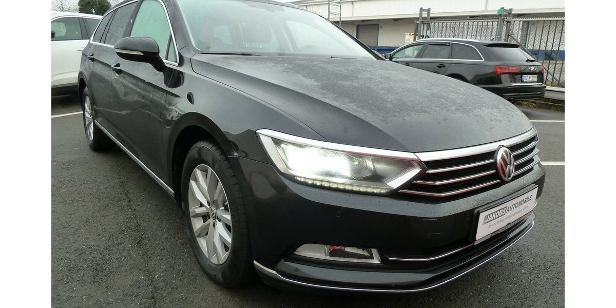 VW Passat 2.0 TDI Highline DSG Leder STH Navi 110.000 km 14.900 &euro; Ratingen 40885