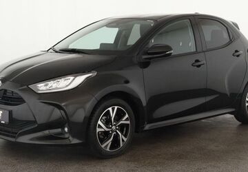 Toyota Yaris 23.400 km 21.984 &euro; Düsseldorf 40233