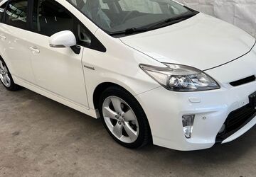 Toyota Prius 124.000 km 11.480 &euro; Düsseldorf 40589