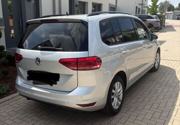 VW Touran 156.200 km 14.500 &euro; Velbert 42553
